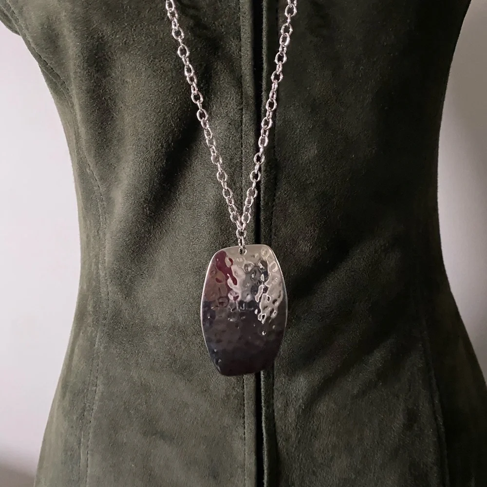 Long Necklace - Picture 2 of 6